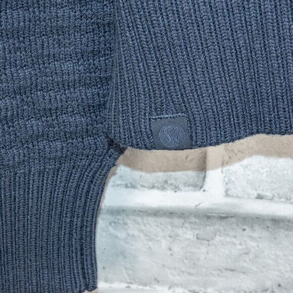 Lululemon Women's Textured Play Crew Sweater crew pullover blue size Large - Picture 8 of 9